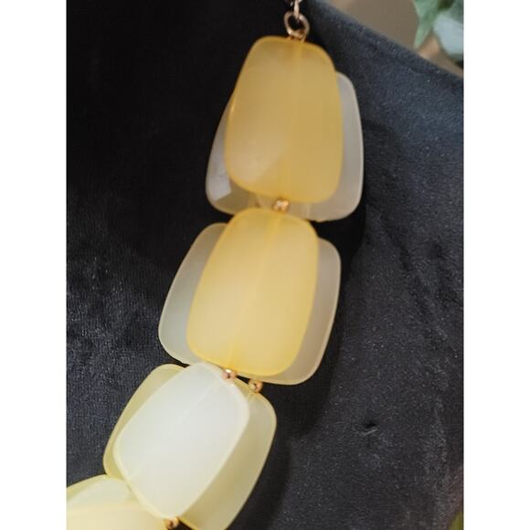 Women's Yellow Beaded Statement Necklace With Lobster Clasp By The Limited - Picture 4 of 7